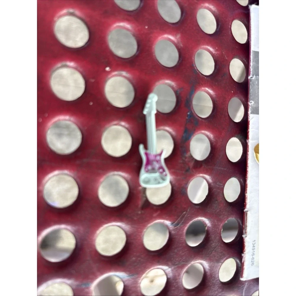 LEGO - Minifig, Utensil Guitar - Silver Strings & Stars on Magenta Background